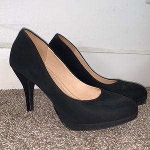 MARCOREPUBLIC Black pumps - like new condition